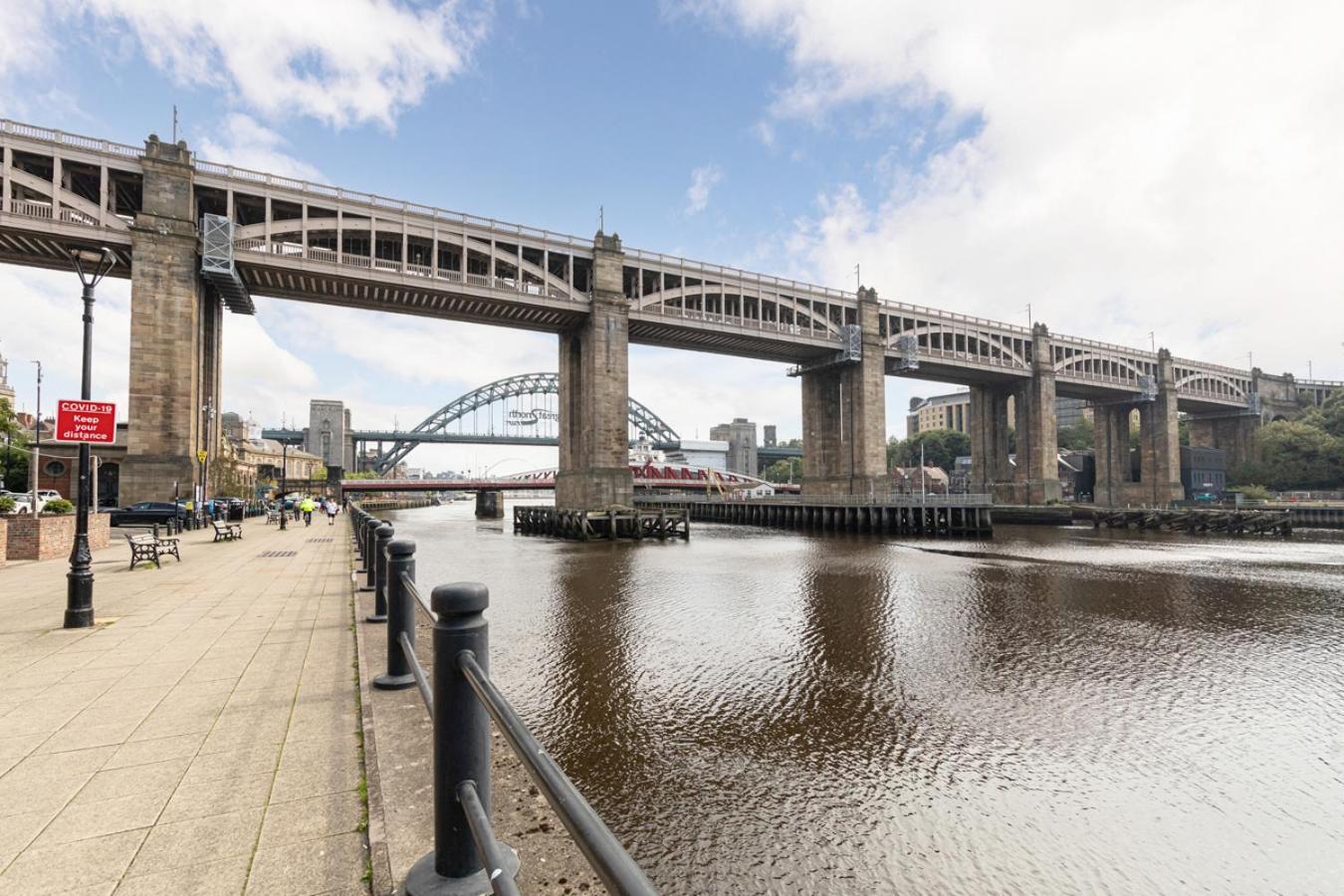 Quayside Newcastle Apartment Exterior photo