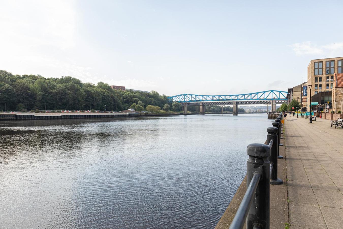 Quayside Newcastle Apartment Exterior photo