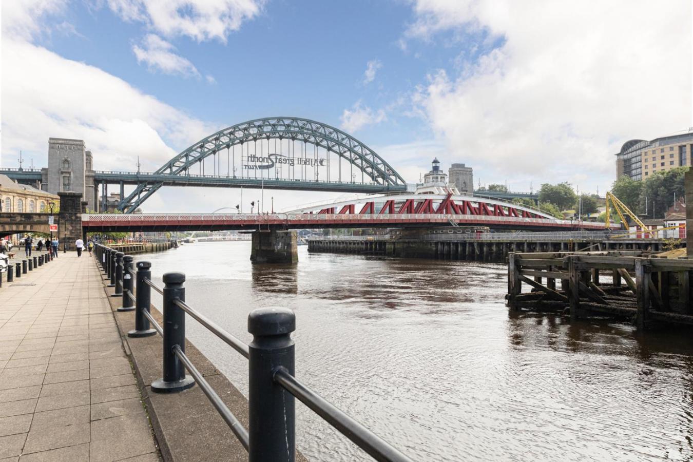 Quayside Newcastle Apartment Exterior photo